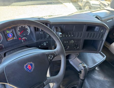 WhatsApp Image 2025-10-15 at 13.50.47